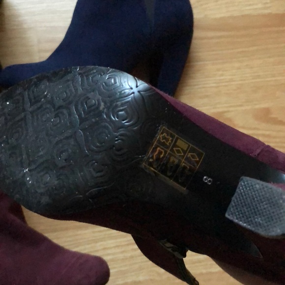 EUC Steve Madden “Pasionn” Booties Suede 8 38.5 - Picture 2 of 11